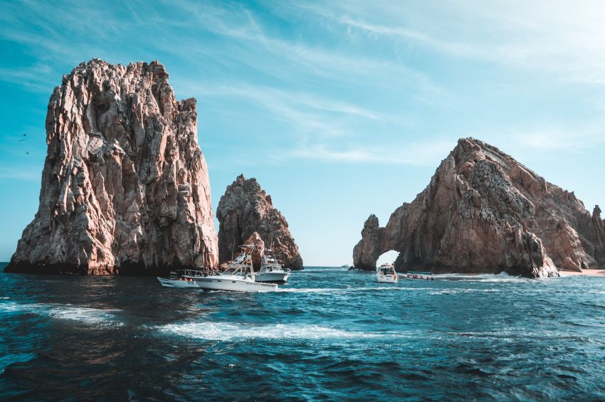 cabo archs with yachts