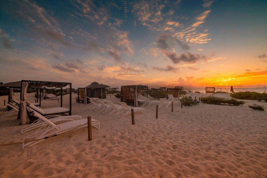 beach at atelier playa mujeres