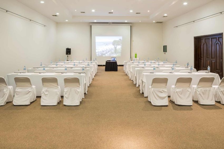 grand palladium vallarta meeting room