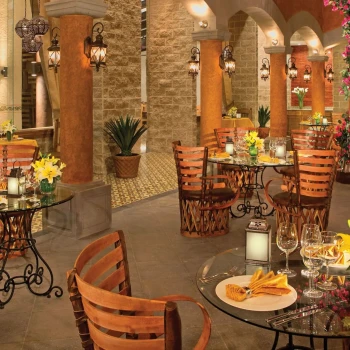 tamarindo restaurant at Dreams Vallarta Bay