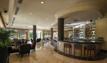 bar at El Dorado Royale