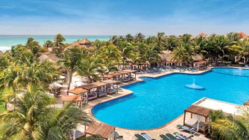 pool at El Dorado Royale