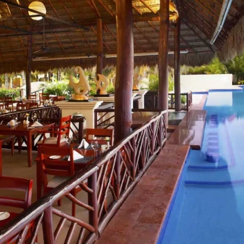 poolside restaurant at El Dorado Royale