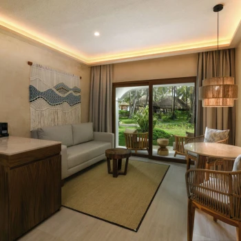 royal suite at El Dorado Royale