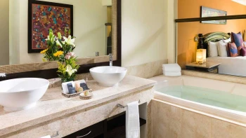 washroom of a suite at El Dorado Royale