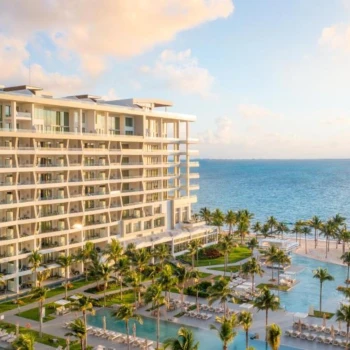 aerial view of Garza Blanca Resort & Spa Cancun