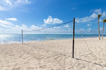 beach volleyball at Garza Blanca Cancun