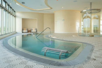 hydrotherapy pool at the spa at Garza Blanca Cancun