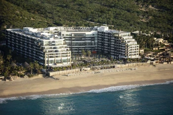 aerial view of Garza Blanca Resort & Spa Los Cabos with its beach and buildings