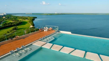 rooftop infinity pool at Hyatt Vivid Grand Island