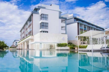 pool at majestic elegance costa mujeres