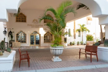entrance to pueblo bonito los cabos